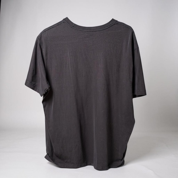 Men's Black Eddie Bauer Relaxed Fit T-Shirt Size XL Solid Versatile All Seasons - Picture 2 of 3